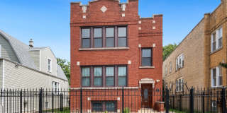 3819 N Sacramento Avenue Gallery 1