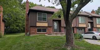 9106 W 78th Street Gallery 1