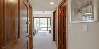 Beautiful 5 bed/4 bath + Den in Desirable Paradise Valley Gallery 21