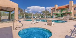 Broadmoor Apartments Gallery 10