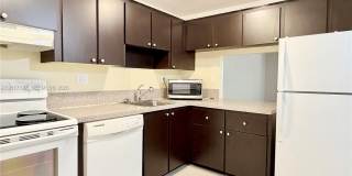 450 Commodore Dr Gallery 3