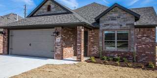 GREAT LOCATION IN CENTERTON!!! Gallery 1
