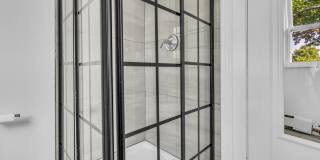 127 Maple Avenue Gallery 10