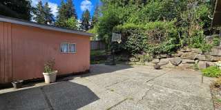 Updated 2-Story home with Day light basement. Big lot w/ RV & Boat parking Gallery 16