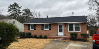 4 bedroom 2 bathroom Gallery 1
