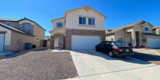 Northeast El Paso 4 bed with Refrig A/C across from Park/Playground Gallery 1