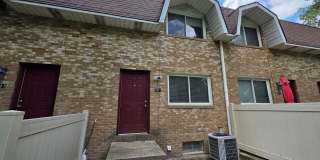 208 Northwest Ave Gallery 1