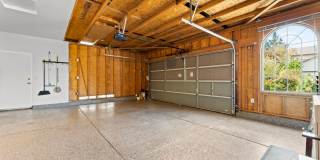 Fully Furnished Modern Home With Great Location Gallery 32