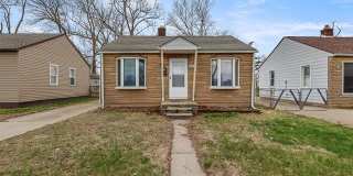 25713 Penn Street Gallery 1