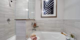 The Montrose at Buffalo Bayou Gallery 25