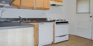 1916-34 W Winona / 5103-15 N Winchester Gallery 7