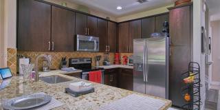 129 Riverwalk Cir E Gallery 6