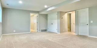 Beautiful Valley Views & Utilities Included! Gallery 4
