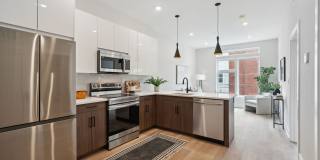 720 Thompson Street Gallery 1