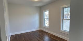 6 Holmes Street Gallery 8