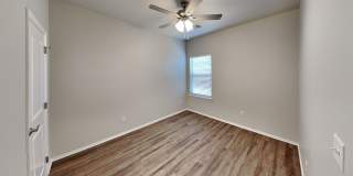 Luxury 3 Bedroom 2 Bathroom Duplex in Piedmont Schools Gallery 14