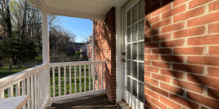 Charming Brick House off Fort Avenue Gallery 23