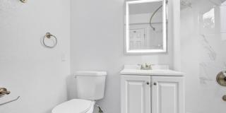 1685-1697 Summit St. / 109-137 E. Penn St. Gallery 39
