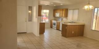 7367 W Peppertree Ln Gallery 1