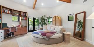 2065 Watsonia Ter Gallery 22