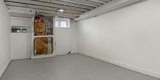 Beautiful Newly Renovated 3 Bedroom with a Large Basement For Rent in Mill Hill District of Baltimore. Gallery 19