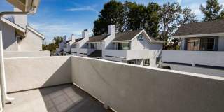 7310 Balboa Blvd Gallery 32