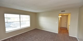 Raintree Meadows Apartment Homes Gallery 17