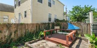 1136 TOURO Street Gallery 25
