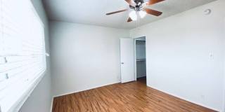 1951 Frank St. / 2519 Virginia Ave Gallery 49