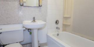 3054-58 N Greenview / 1507-11 W Barry Gallery 7
