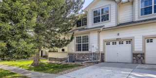 Spacious Townhome in Quiet Community Gallery 1