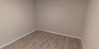 3 Bedroom Duplex! Gallery 16