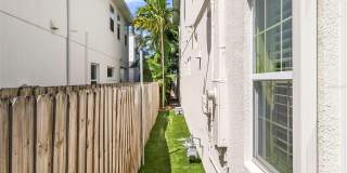 207 S MOODY Avenue Gallery 49