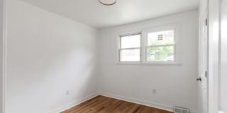 1806 Sussex Street Gallery 28
