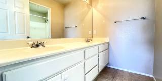 5 bed, 3 bath located in Corona CA! Gallery 35