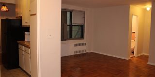 277 Bronx River Road Gallery 10