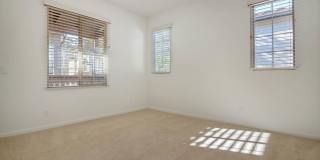 Nestled in the Woodbury Community- detached 2-bedroom Bowen Court Town Home Gallery 15