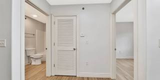 Luxurious One, Two and four-Bedroom Apartment Homes Gallery 13
