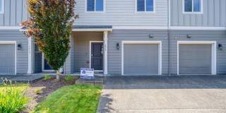 Eco‑Friendly  Modern Townhome in Hazel Dell North Gallery 1