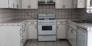 Love Where You Live - 2 Weeks Free Rent! Beautiful Home in Turlock Gallery 7