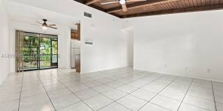 487 Glenwood Dr Gallery 1