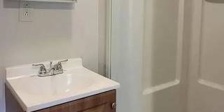 Room in 3 Bedroom Home at Crispin Ave Gallery 4
