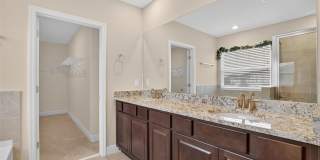 2546 WARREN ACRES Boulevard Gallery 44