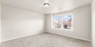 Gorgeous Townhome in Ridgefield! Gallery 17