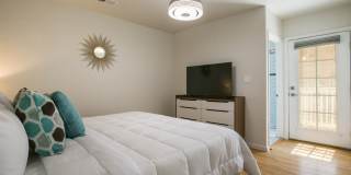 Newly renovated! 3 Bedroom in Nob Hill Gallery 13