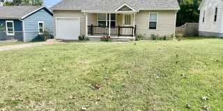 OZARK - 504 S. TENTH AVE. - 1 SMALL PET NEGOTIABLE - CALL OFFICE FOR SHOWING INFORMATION OZARK - 504 S. TENTH AVE. - 1 SMALL PET NEGOTIABLE - CALL OFFICE FOR SHOWING INFORMATION Gallery 1