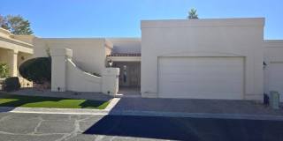 Large townhouse located on the golf course - Long Term - Unfurnished Gallery 1