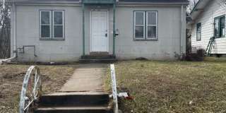 1719 Morton Street Gallery 1