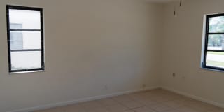 230 SW 1st Street Gallery 14