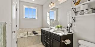 7709 PRESIDENTIAL Parkway Gallery 20